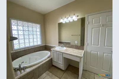 76 W County Road 312, Edna, TX 77957 - Photo 22