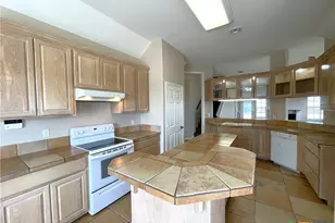 76 W County Road 312, Edna, TX 77957 - Photo 10