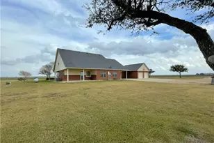 76 W County Road 312, Edna, TX 77957 - Photo 30
