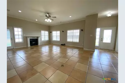 76 W County Road 312, Edna, TX 77957 - Photo 8