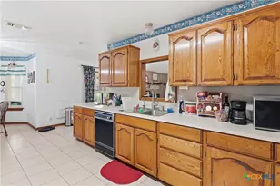 127 Santa Fe Ridge, Seguin, TX 78155 - Photo 14