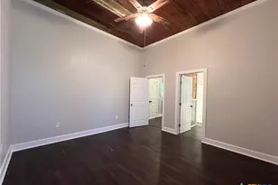 111 N 5th St, Temple, TX 76501 - Photo 16