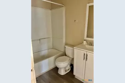 402 Tucker Street, Yoakum, TX 77995 - Photo 8