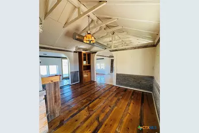 505 S 4th Street, Lometa, TX 76853 - Photo 12