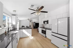 4048 Sutherland Springs Rd, Seguin, TX 78155 - Photo 10