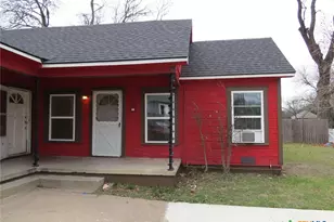 1114 S 2nd St, Temple, TX 76504 - Photo 2