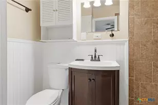 803 Hybiscus Ln, Victoria, TX 77904 - Photo 12