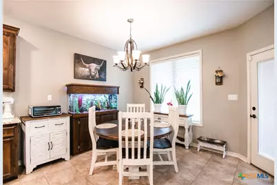 214 Windwood Lane, Victoria, TX 77904 - Photo 6