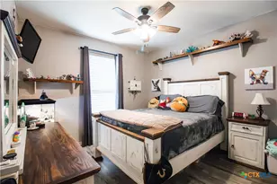 214 Windwood Ln, Victoria, TX 77904 - Photo 10