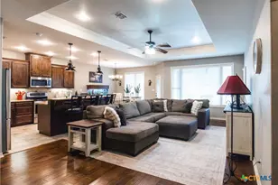 214 Windwood Ln, Victoria, TX 77904 - Photo 4