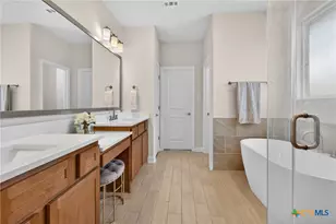 746 Hidden View St, New Braunfels, TX 78130 - Photo 20