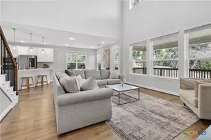 746 Hidden View St, New Braunfels, TX 78130 - Photo 10