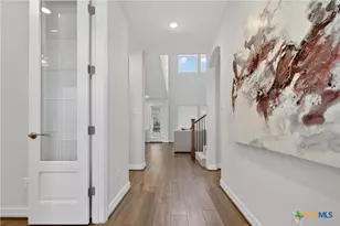 746 Hidden View St, New Braunfels, TX 78130 - Photo 2