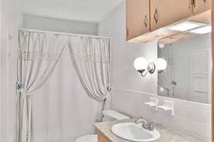 507 Suzanne St, Edna, TX 77957 - Photo 14