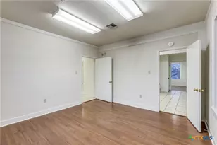 819 S 5th St, Temple, TX 76504 - Photo 26