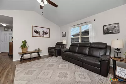 2204 Darst Drive, Seguin, TX 78155 - Photo 10