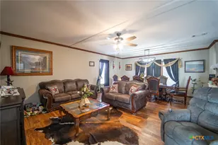 205 Berkshire Dr, Victoria, TX 77905 - Photo 4