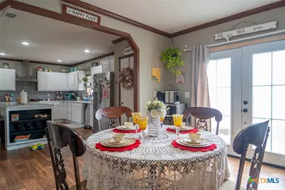 205 Berkshire Drive, Victoria, TX 77905 - Photo 6