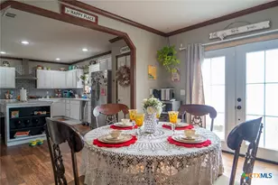 205 Berkshire Dr, Victoria, TX 77905 - Photo 6