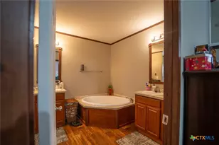 205 Berkshire Dr, Victoria, TX 77905 - Photo 12