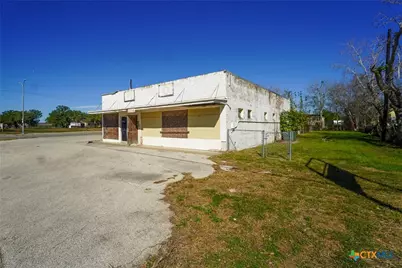 2004 E North Street, Victoria, TX 77901 - Photo 18