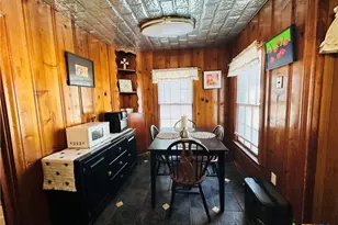 904 Bismark St, Seguin, TX 78155 - Photo 16