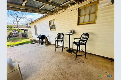 904 Bismark Street, Seguin, TX 78155 - Photo 6