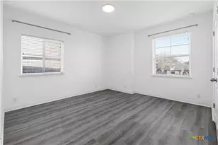 619 Hidden View St, New Braunfels, TX 78130 - Photo 32