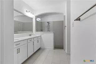 619 Hidden View St, New Braunfels, TX 78130 - Photo 22