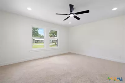 456 Magazine Avenue, New Braunfels, TX 78130 - Photo 12