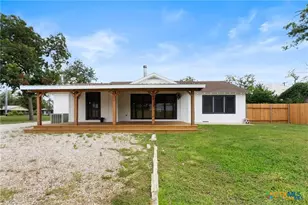 456 Magazine Ave, New Braunfels, TX 78130 - Photo 16