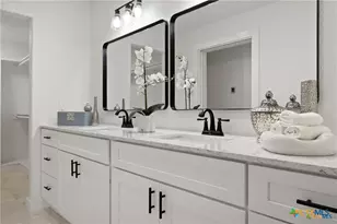 456 Magazine Ave, New Braunfels, TX 78130 - Photo 10