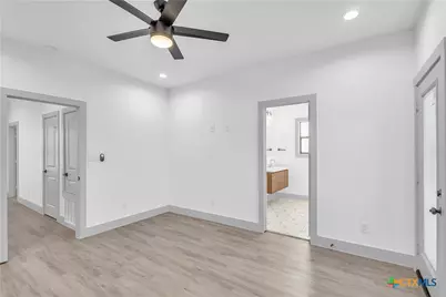 810 Iowa Street #1, San Antonio, TX 78203 - Photo 16