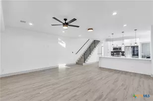 810 Iowa St, San Antonio, TX 78203 - Photo 6