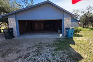 127-129 McAdams Rd, Goliad, TX 77963 - Photo 4