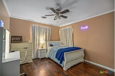 535 Travis Street, Port Lavaca, TX 77979 - Photo 20