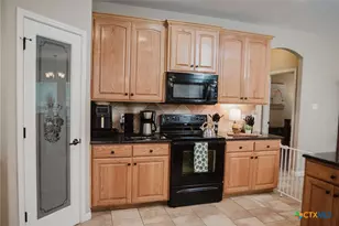 205 Sendera Crossing, La Vernia, TX 78121 - Photo 18