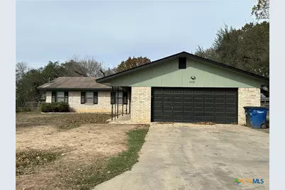 1313 Fieldcrest, New Braunfels, TX 78130 - Photo 1