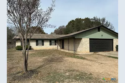 1313 Fieldcrest, New Braunfels, TX 78130 - Photo 2