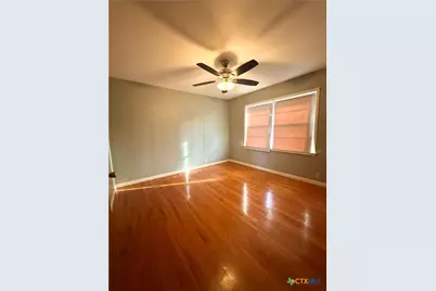 113 E Young Avenue, Temple, TX 76501 - Photo 16