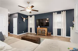 2043 Cowan Dr, New Braunfels, TX 78132 - Photo 4