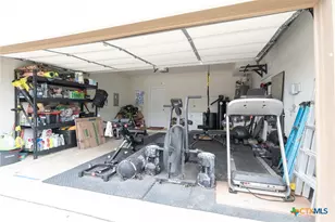 2043 Cowan Dr, New Braunfels, TX 78132 - Photo 2