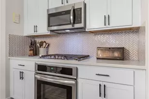 2043 Cowan Dr, New Braunfels, TX 78132 - Photo 12