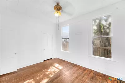 403 W Juan Linn Street, Victoria, TX 77901 - Photo 20