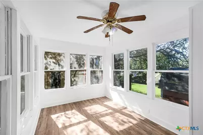 403 W Juan Linn Street, Victoria, TX 77901 - Photo 22