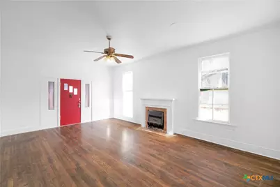 403 W Juan Linn Street, Victoria, TX 77901 - Photo 10