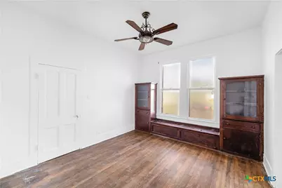 403 W Juan Linn Street, Victoria, TX 77901 - Photo 12