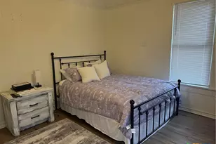 311 W Clayton St, Cuero, TX 77954 - Photo 20