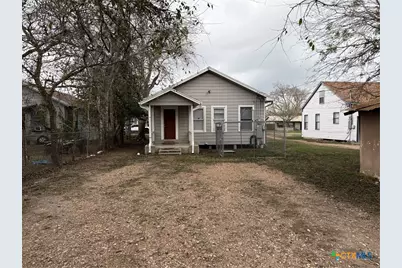 311 W Clayton Street, Cuero, TX 77954 - Photo 24