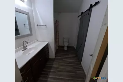 810 S Cameron Street, Victoria, TX 77901 - Photo 22